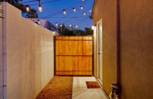 Coronado House | New!☆Downtown Oasis☆Pool |Hot Tub |BBQ |Fire Pit