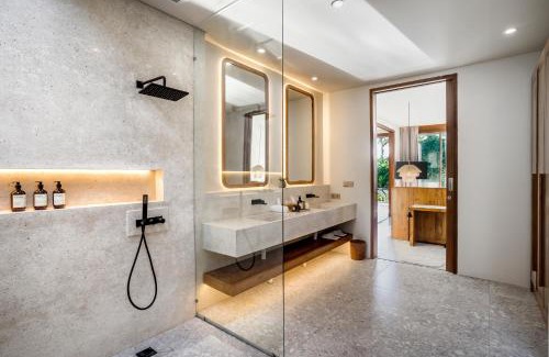Peliatan Villa | New! Elegant & Private 1BR Villa with Pool in Ubud