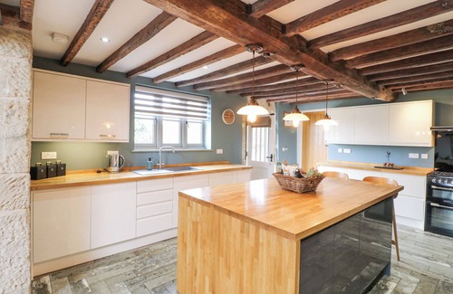 Melbourne Cottage | NEW ELMS FARMHOUSE, pet friendly in Melbourne, Derbyshire