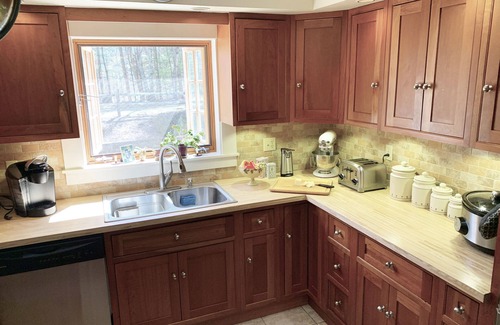 New Marlborough House | New England Family Home with Hot Tub and Pool