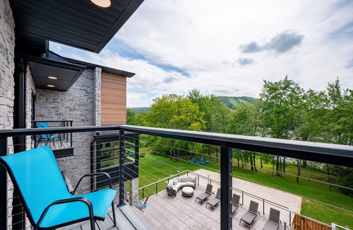 McHenry House | New! Epic lakefront home with indoor pool!