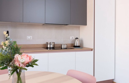 Melegnano Apartment | New Exclusive Melegnano Apartments- Near train station X4