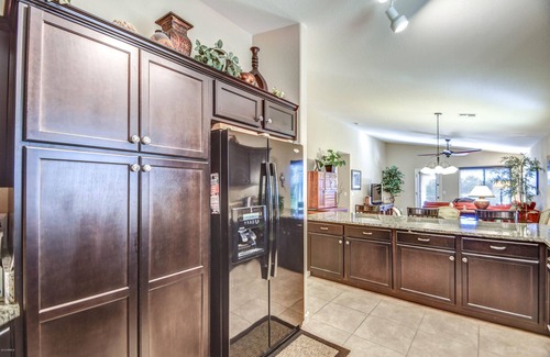 Sundance House | NEW! Executive Bungalow in West Valley Sleeps 8, weekly/monthly rates available