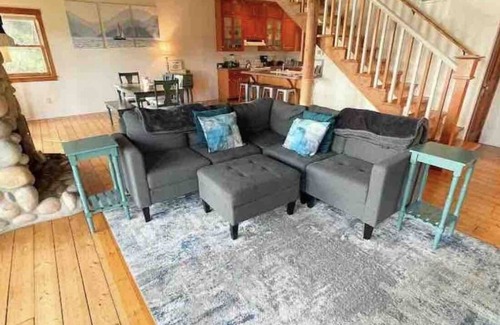 Grapeview House | New! Family Beach House! TV & Fireplace!