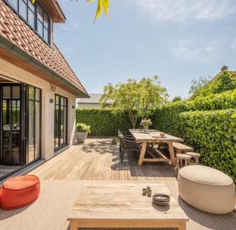 Albertstrand Villa | NEW Family Chic Design, Comfort & Outdoor Living - Free Parking Wifi