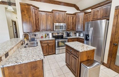 Abilene House | NEW! Gorgeous 4BR Dakota Springs Home