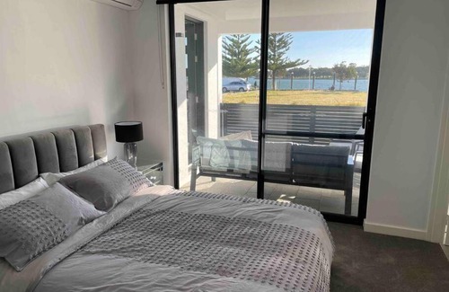 Mandurah Apartment | New ground floor 2 bed/2 bath Apartment Marina
