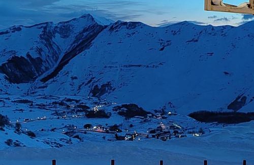 Kazbegi Apartment | New Gudauri Redco TWINS-Premium Mountain Apartment Close The Gondola lift