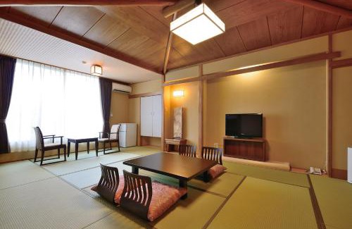 Izu Nagaoka Onsen Hotel | New Hakkeien