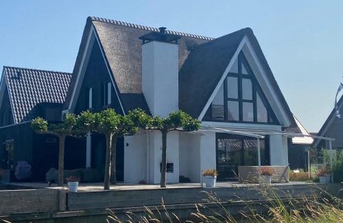 Stavoren Villa | New high end waterfront family villa