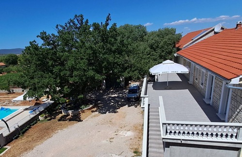 Sibenik Apartment | NEW Holliday Apartment A2+2, Family house, garden pool, terase, wi-fi