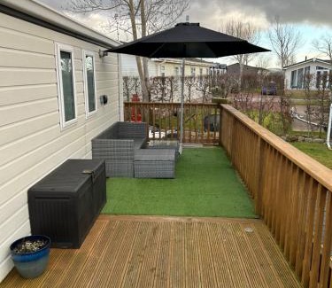 Welton House | New horizon No commercial vehicles