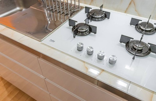 Nusle Apartment | New HotTub 🛁 Lovely Luxury Modern ➕ Drier | 12min ⇢ Center
