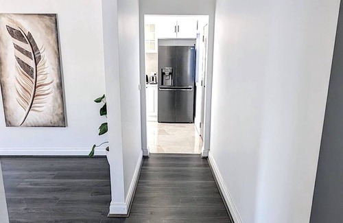 Brooklyn House | New house Near to City/Highpoint | Queen Room -19 mins to City