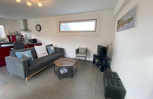 Tregastel House | New house on one level 100m from the sea and 200m from Coz-Pors in TREGASTEL
