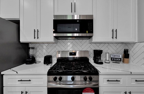 Southeast Houston House | NEW! Houston Luxe Getaway Downtown NRG Med Center