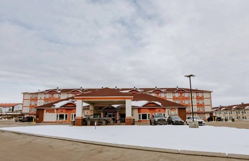 Whitecourt Hotel | New Imperial Suites
