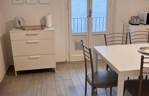 Careggi Rifredi Apartment | New in Florence, welcoming with parking space