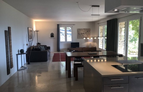 Gordes House | NEW in Gordes, contemporary villa with breathtaking views of the Luberon