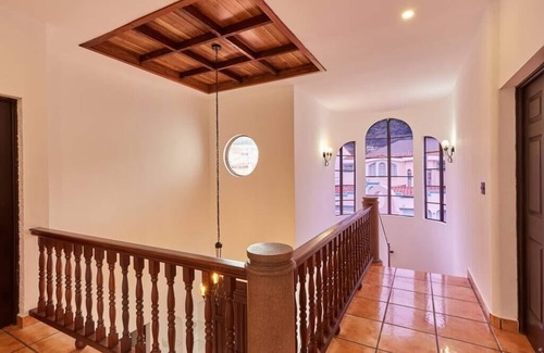 Antiguo Cuscatlan House | New, in the heart of the city, 5 min to US Embassy