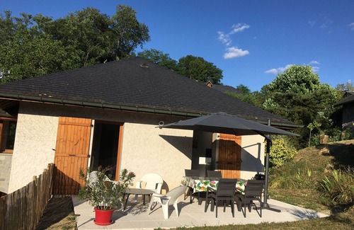 Chateauneuf Apartment | New independent 2-bedroom T3 with swimming pool