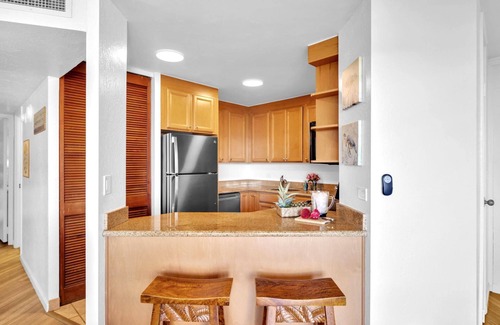 Honokowai Condo | NEW KBM Resorts | FREE CAR | Kaanapali Shores | 6th Floor Ocean View Suite | Steps to Pool andamp; Beach! KS-616