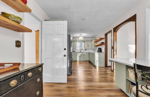 Moodys Cabin | NEW! Lakefront Escape on Lake Hudson