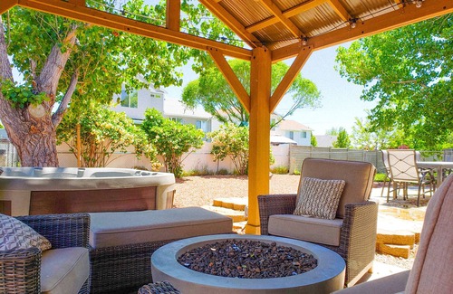 Roy House | NEW Large Updated Home+Huge Fully Fenced Yard+Hot Tub+Gazebo+BBQ+Outdoor Dining!