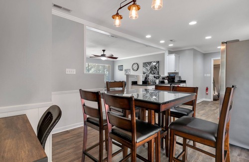Tallahassee House | NEW! Last minute booking discount—close to Tallahassee Memorial Hospital
