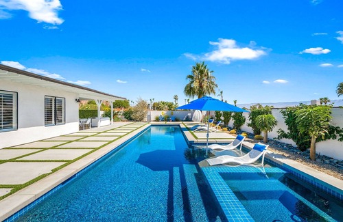 Magnesia Falls Cove House | New Listing 3 Bedroom Luxury Home in Rancho Mirage