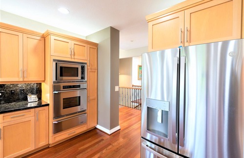 Forest Grove House | New Listing - Breathtaking vacation/work remotely in wine country!
