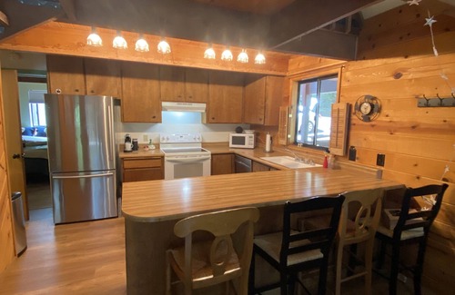Glencoe House | NEW LISTING! Buddy's Barn-An Oasis in the Woods