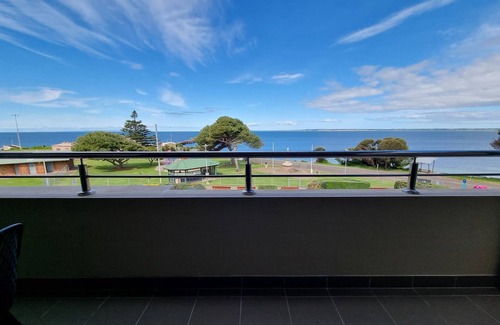 Kingscote House | NEW LISTING Kingscote Terraces Two: Ocean Views, Town Location, Luxury Property