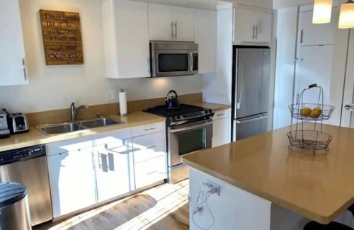 Irvine Apartment | *NEW LISTING*Luxury Resort Style Living