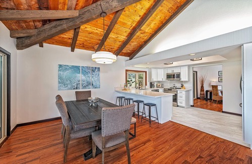 Hawaii Kai House | New Listing! Marina-front Home Near the Ocean w/Private Pool & AC: Nani Wai