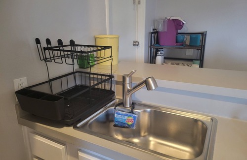 Lakeside House | New listing! Newly furnished, stylish one-bedroom! 30-day minimum stay.