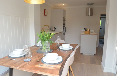 Snettisham House | NEW LISTING - Owl's Hoot - Cosy Dog Friendly Cottage with log burner