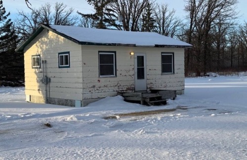 Baudette Cabin | New Listing! Rainy River - Lake of the Woods Cabin Getaway