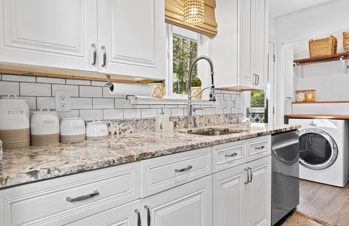 Lawton Woods House | NEW LISTING ~ 3 Bedroom ~ Pet Friendly ~ Coastal Casual & Refined Style ~ 8 Cotton Lane