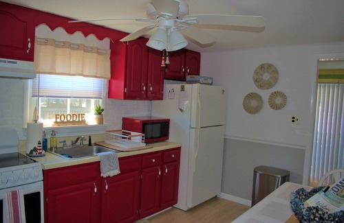 Villas Cottage | NEW LISTING! Villas Quaint Coastal Cottage short drive to Beaches