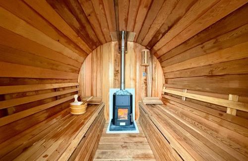 Baambrugse Zuwe Boat Rental | NEW - Little Asia - Stunning Boathouse on a lake Near Amsterdam with Sauna