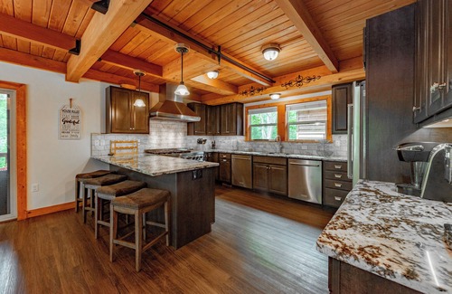 Waterfront Greens House | New! Livin' On A Whim: Lakefront, Hot Tub, Dock Slip!