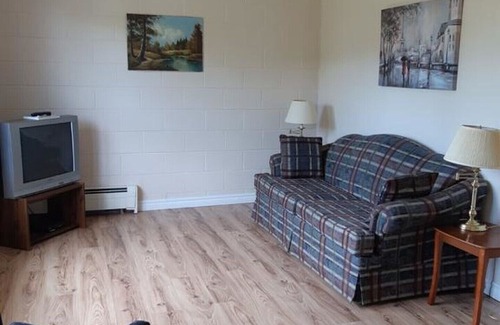 New London Hotel | New London Bay Motel - One-Bedroom Apartment #6