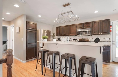 Arvada Plaza Area House | New Lux Jetted Hot Tub Patio & Yard Fast WiFi