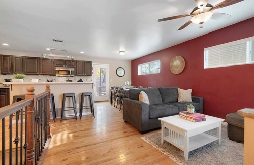 Arvada Plaza Area House | New Lux Jetted Hot Tub Patio & Yard Fast WiFi