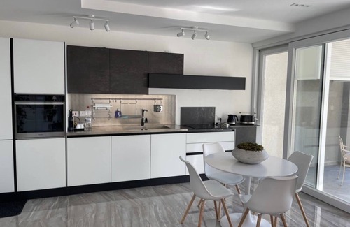 Tower Road Apartment | NEW Luxurious Seafront Apt. with Breathtaking View