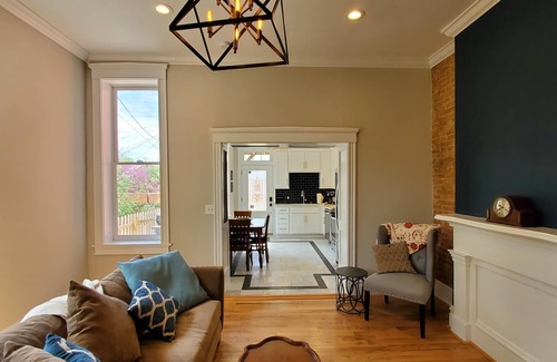 Soulard House | NEW! Luxurious Soulard Townhome w/Brewery Views!