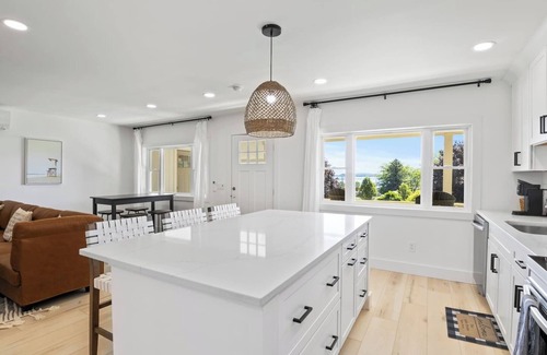 Sodus Point Apartment | NEW Luxury Apartment | Sodus Point | 2 King Beds