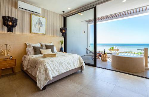 Ixil House | New Luxury Beachfront house!