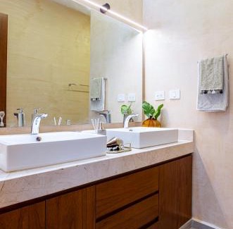 Ixil House | New Luxury Beachfront house!